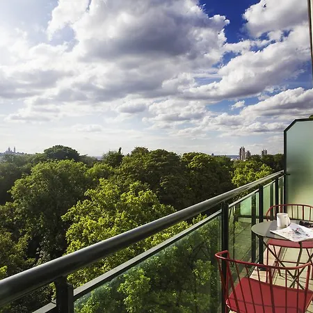 Buttes Chaumont View Paris