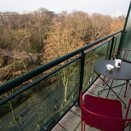 Buttes Chaumont View Париж