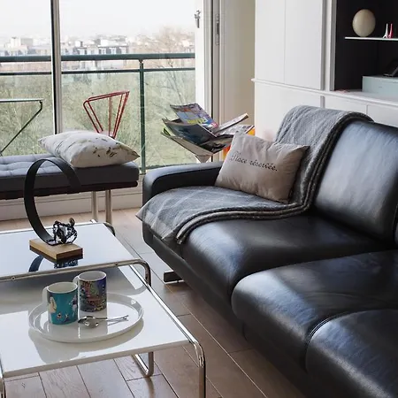 Apartment Buttes Chaumont View *